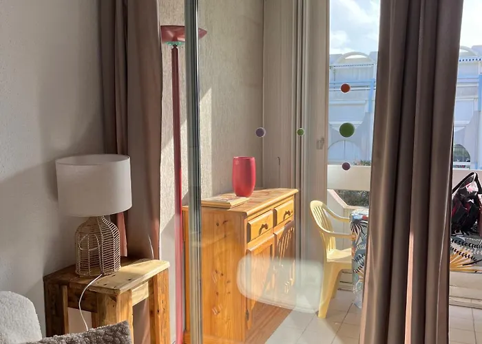 2 Pieces + Cabine, 6 Couchages * Le Grau-du-Roi