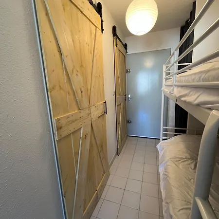 2 Pieces + Cabine, 6 Couchages Le Grau-du-Roi